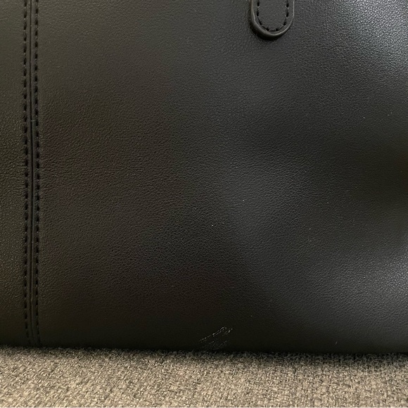 Faux Leather Triple Compartment Tote Bag in black with zippered top closure - Picture 11 of 14